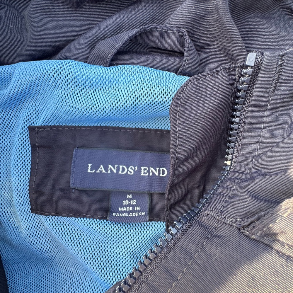 Lands' End Black Hooded Raincoat Water-Resistant - Picture 7 of 8